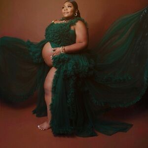 Plus Size Maternity Elegant Green Tulle Gown
